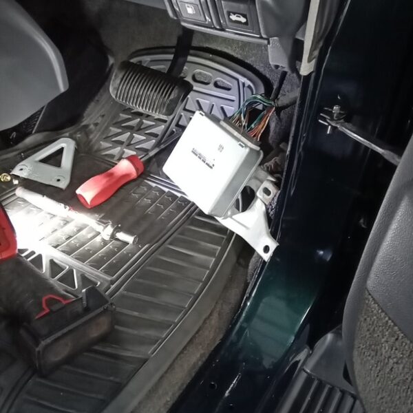 07032025 1994 toyota land crusier abs (3)