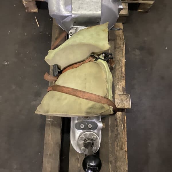 13.03.2025 1953 astonmartindb24 black collect engine (3)