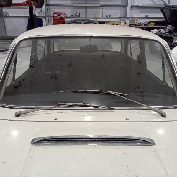 13.03.2025 1969 audi 70 l white stripping ready for paint (14)