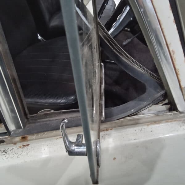 13.03.2025 1969 audi 70 l white stripping ready for paint (68)