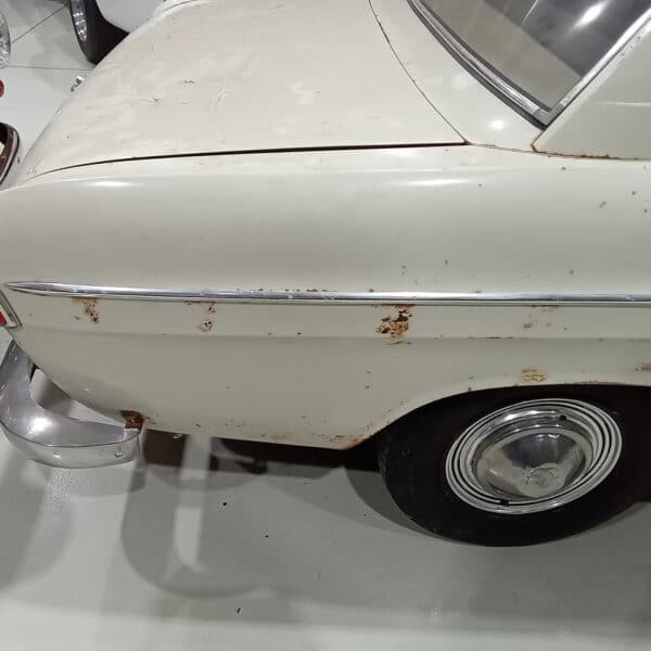 13.03.2025 1969 audi 70 l white stripping ready for paint (7)