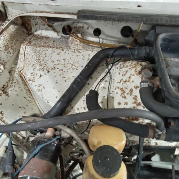 13.03.2025 1969 audi 70 l white stripping ready for paint (95)
