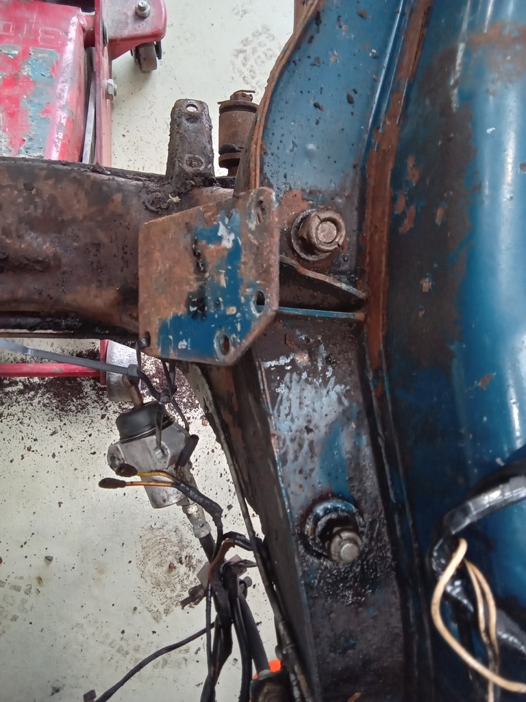13.03.2025 1973 mg roadster blue strip down (167)