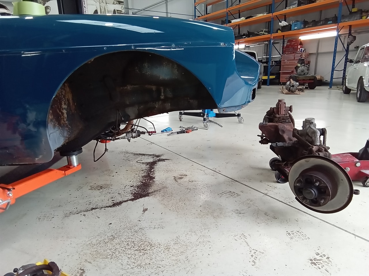 13.03.2025 1973 mg roadster blue strip down (179)