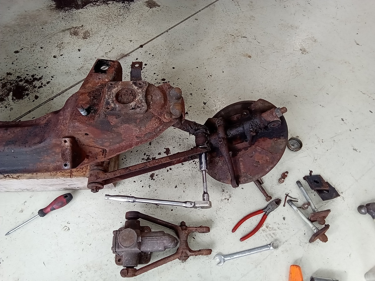 13.03.2025 1973 mg roadster blue strip down (181)