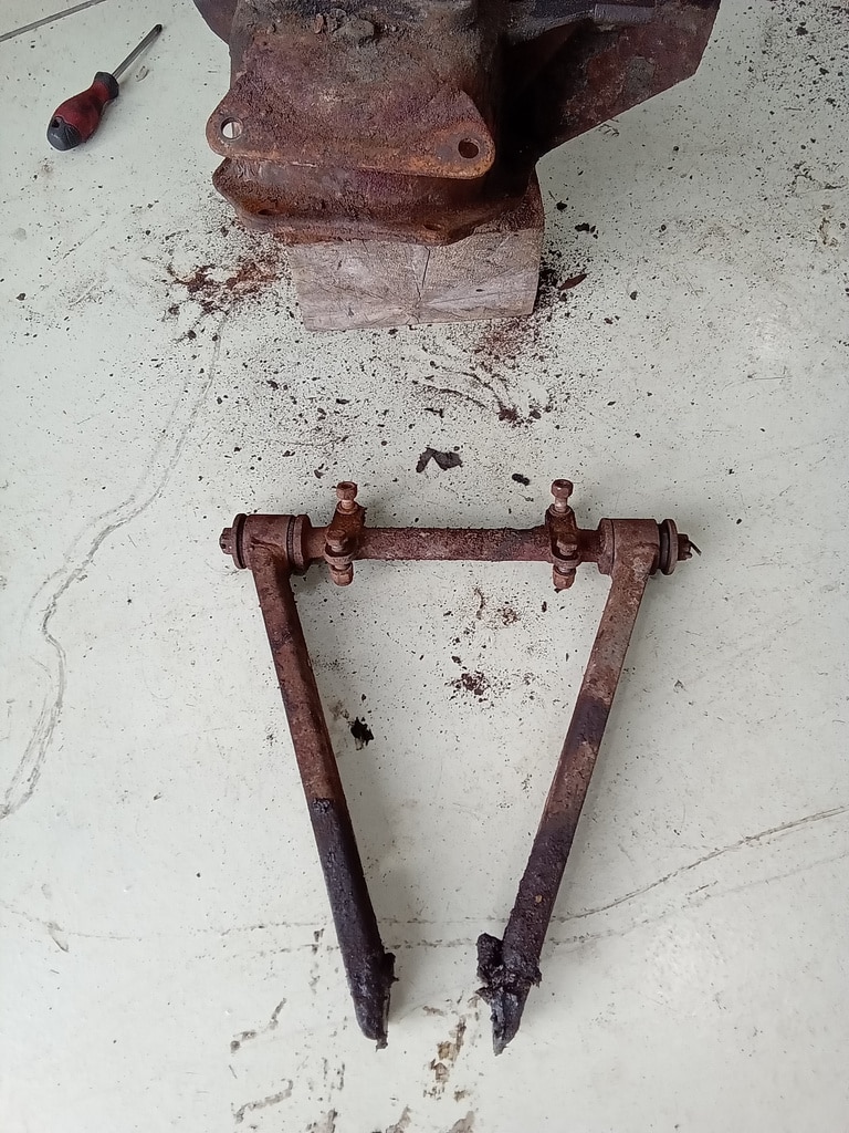 13.03.2025 1973 mg roadster blue strip down (189)