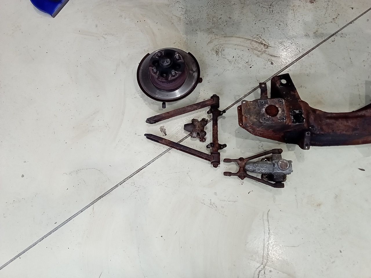 13.03.2025 1973 mg roadster blue strip down (198)