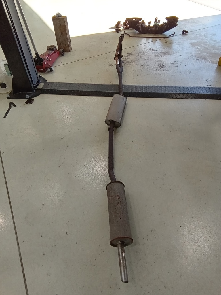 13.03.2025 1973 mg roadster blue strip down (218)
