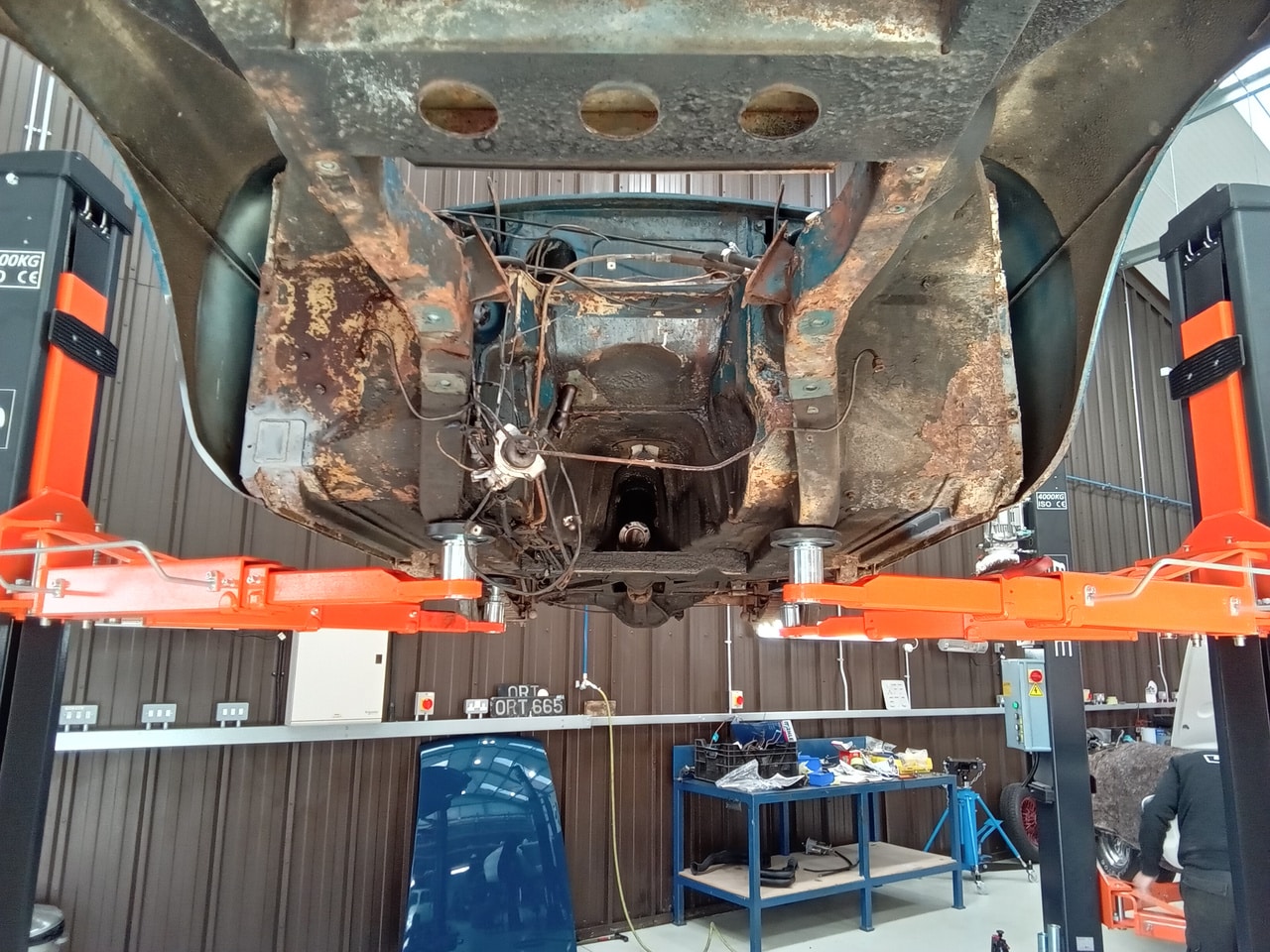 13.03.2025 1973 mg roadster blue strip down (220)