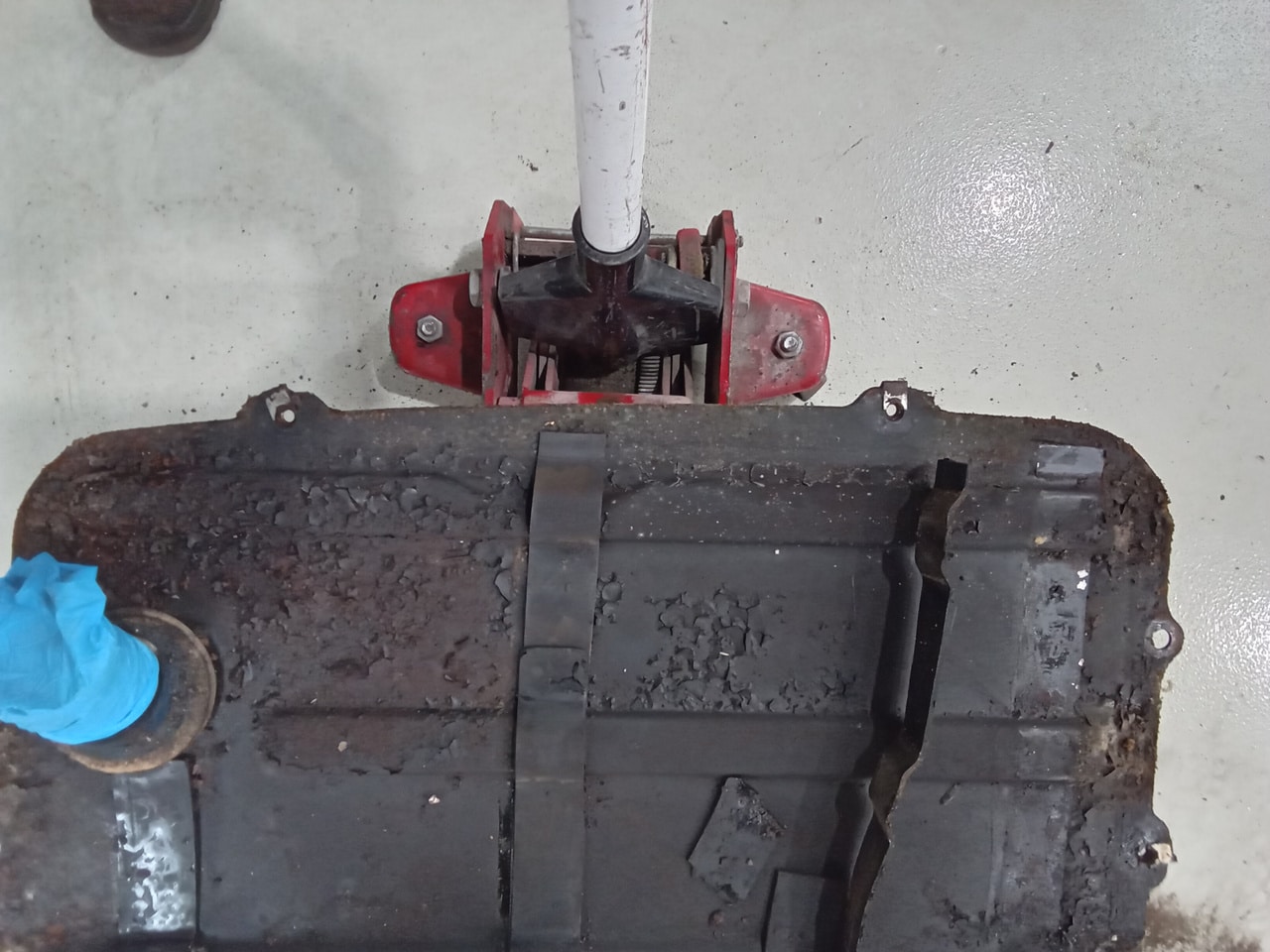 13.03.2025 1973 mg roadster blue strip down (248)