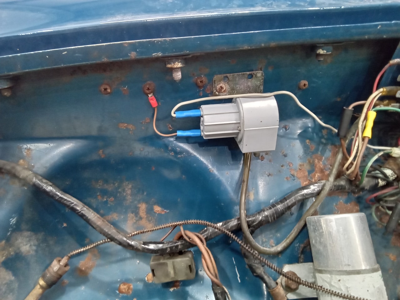13.03.2025 1973 mg roadster blue strip down (253)
