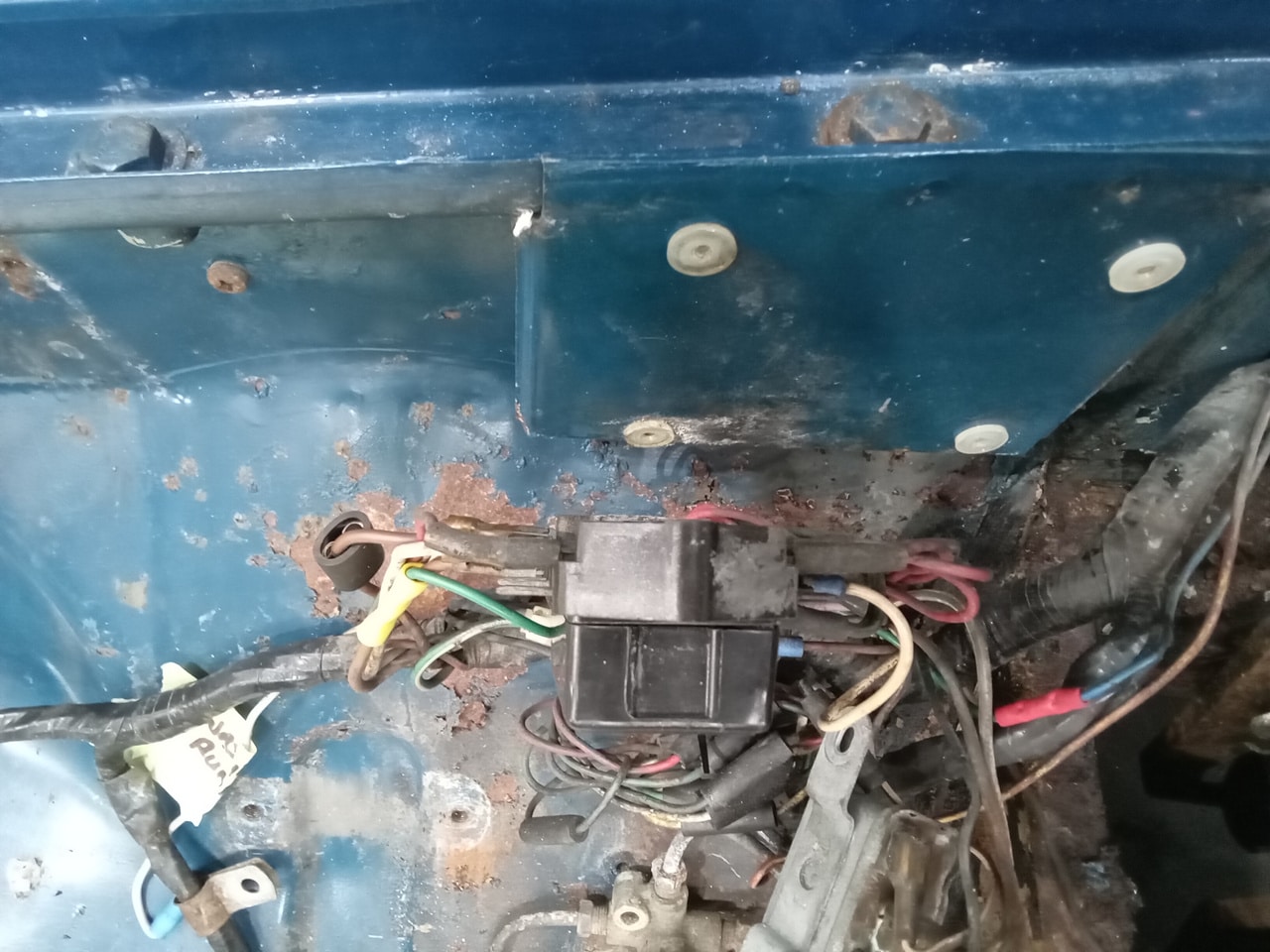 13.03.2025 1973 mg roadster blue strip down (265)