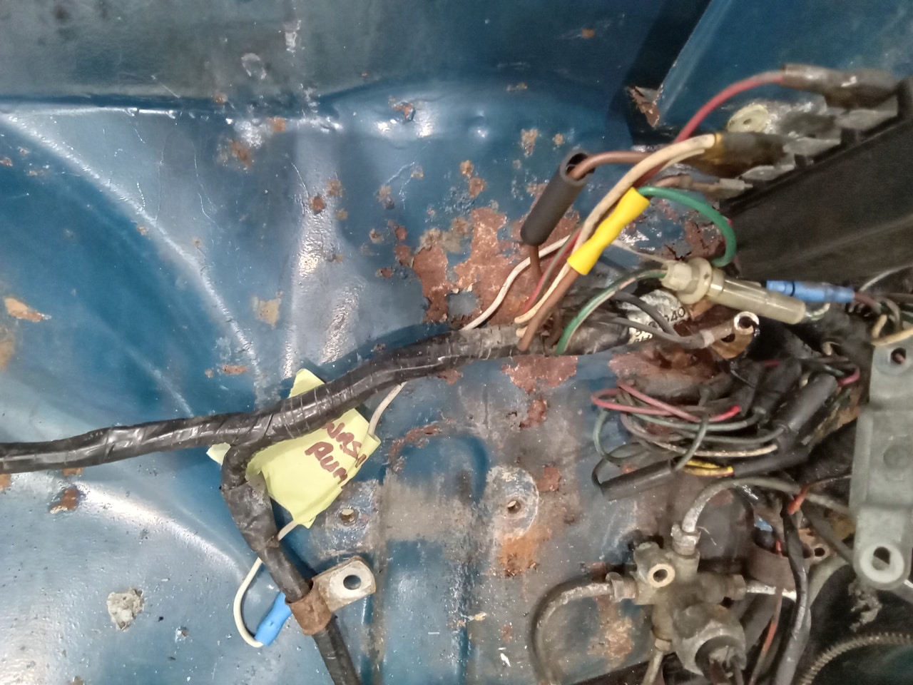 13.03.2025 1973 mg roadster blue strip down (266)