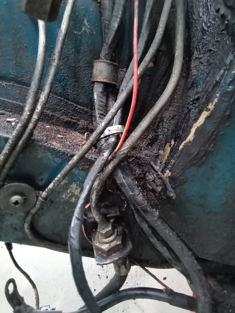 13.03.2025 1973 mg roadster blue strip down (274)