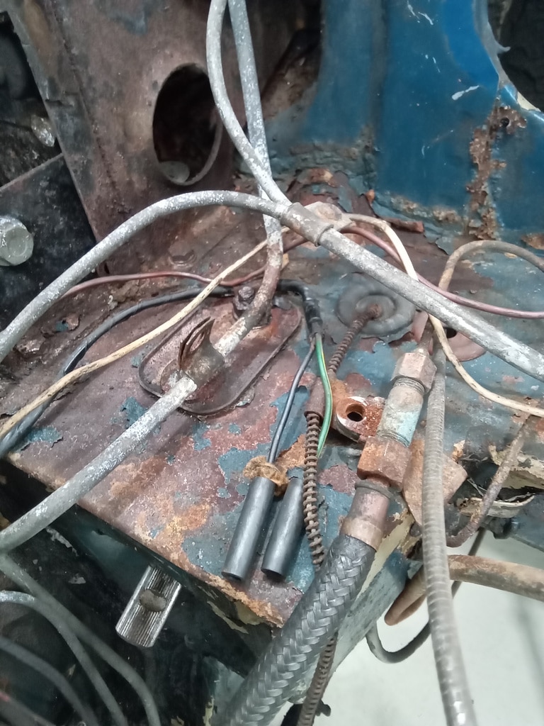 13.03.2025 1973 mg roadster blue strip down (275)