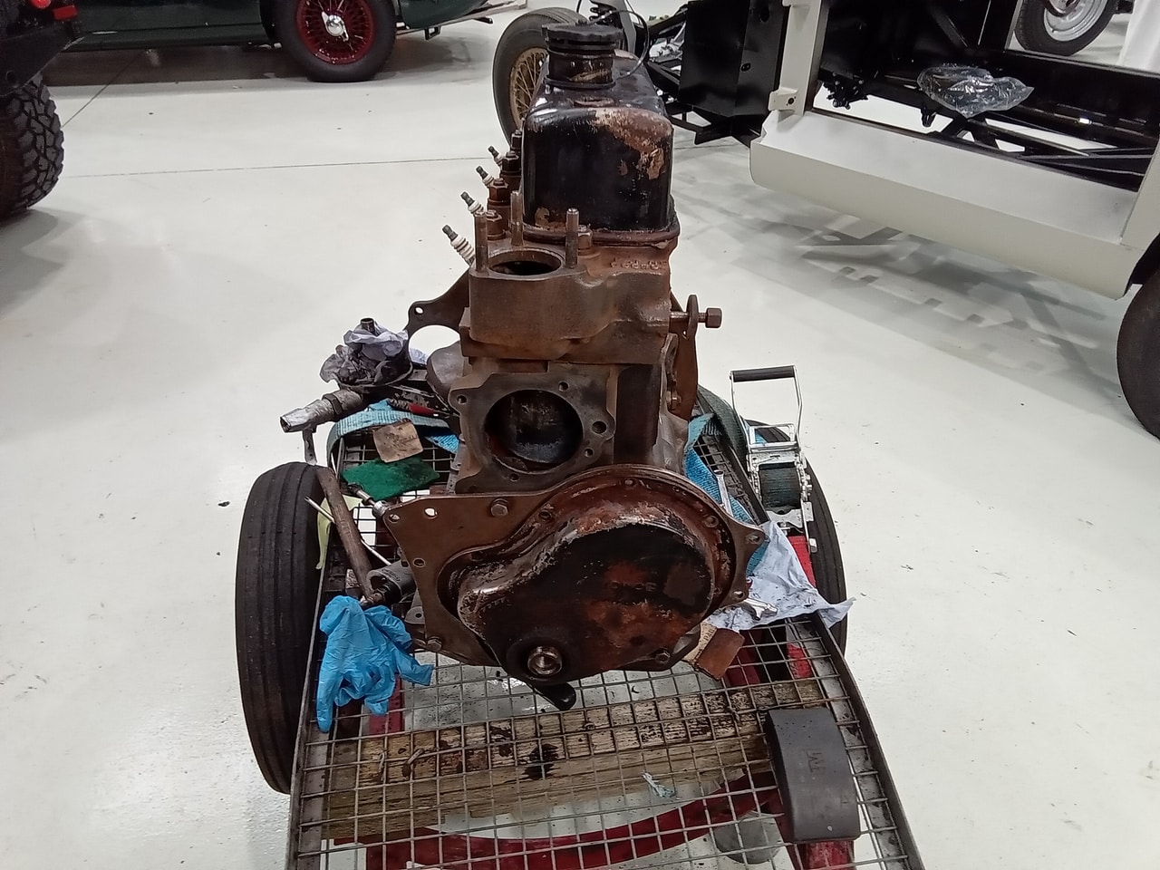 13.03.2025 1973 mg roadster blue strip down (289)