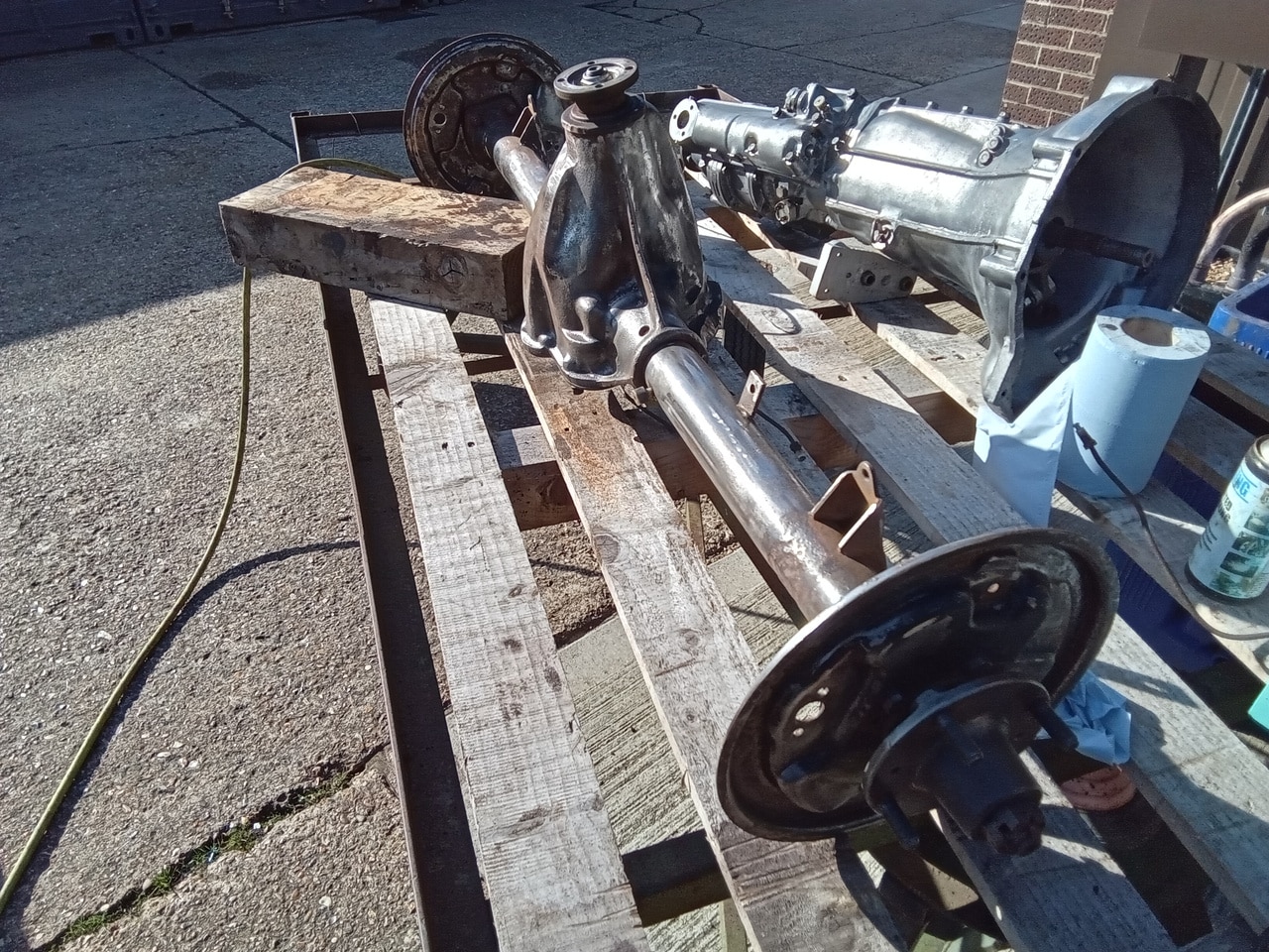 13.03.2025 1973 mg roadster blue strip down (344)