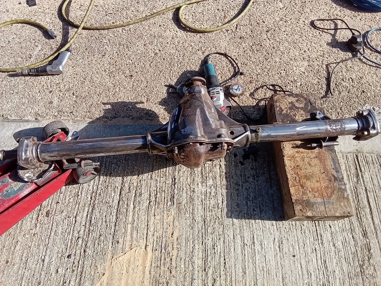 13.03.2025 1973 mg roadster blue strip down (370)