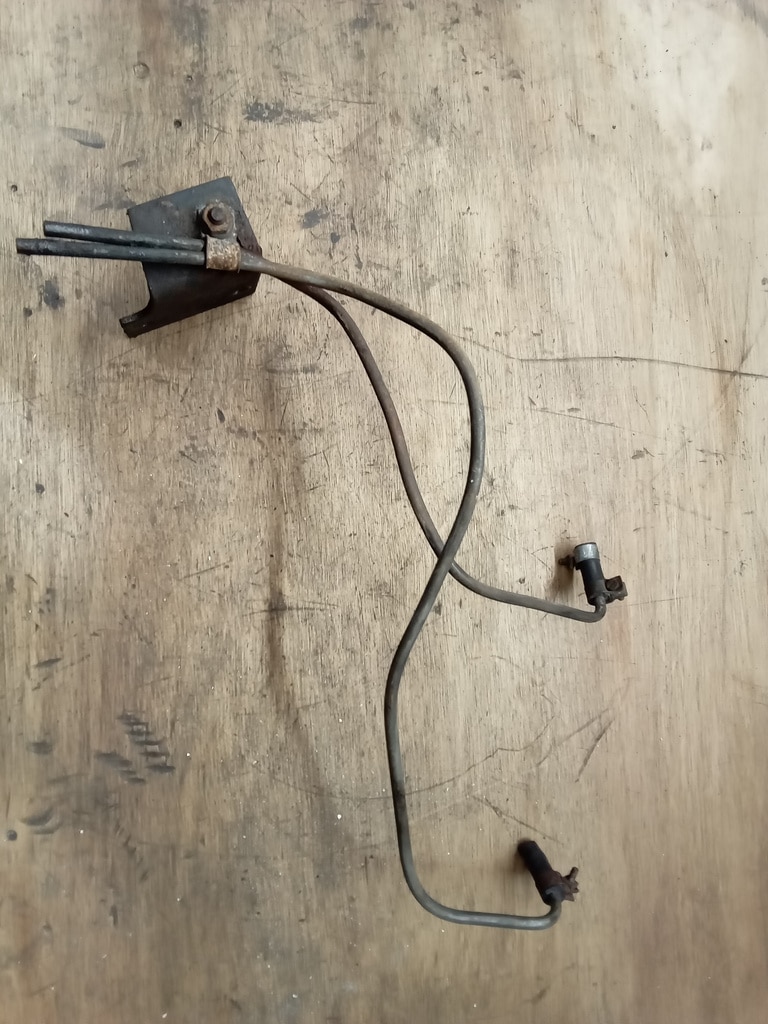 13.03.2025 1973 mg roadster blue strip down (386)
