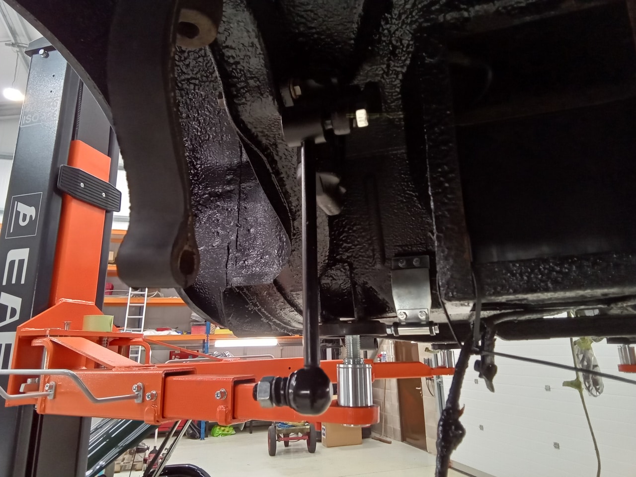 13.03.2025 1973 mg roadster blue strip down (393)