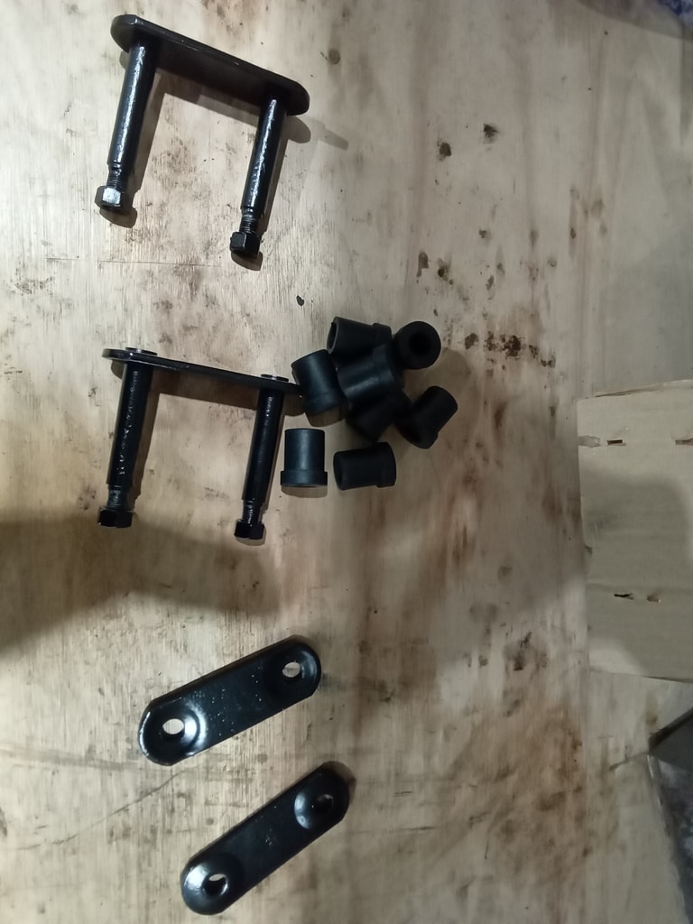 13.03.2025 1973 mg roadster blue strip down (396)