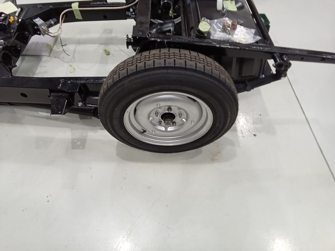 13.03.2025 1973 mg roadster blue strip down (404)