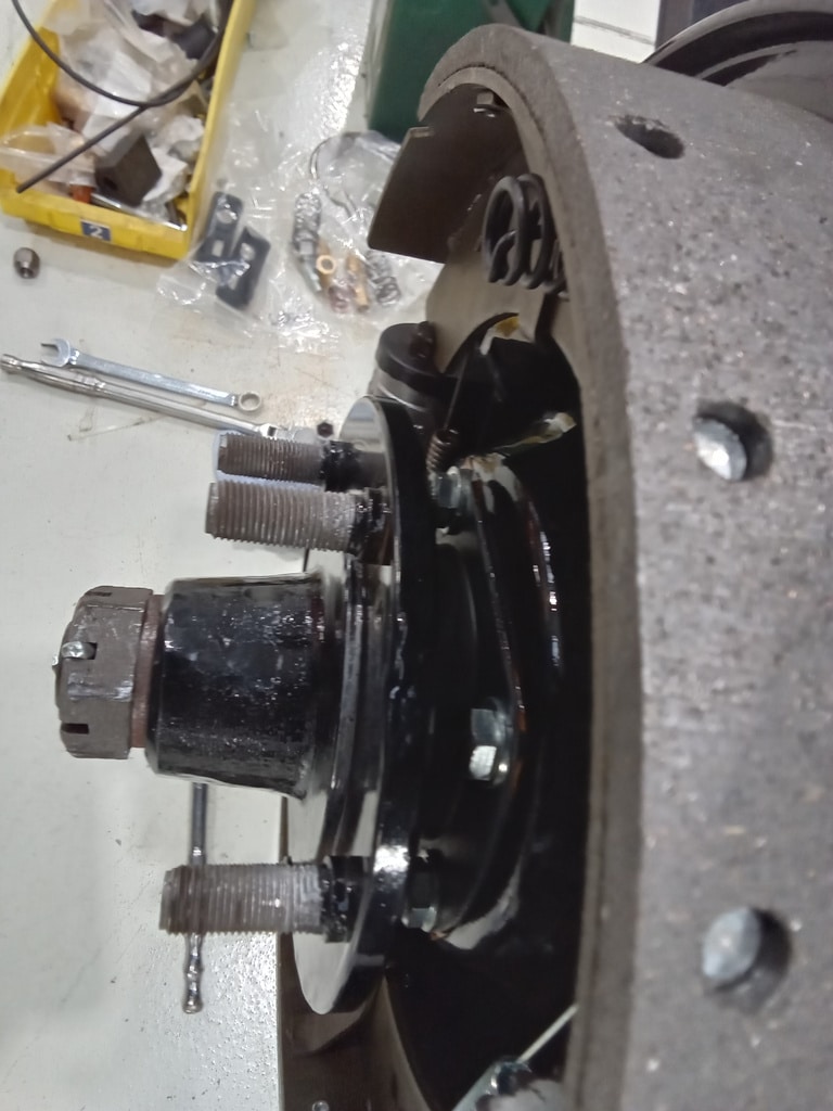 13.03.2025 1973 mg roadster blue strip down (416)