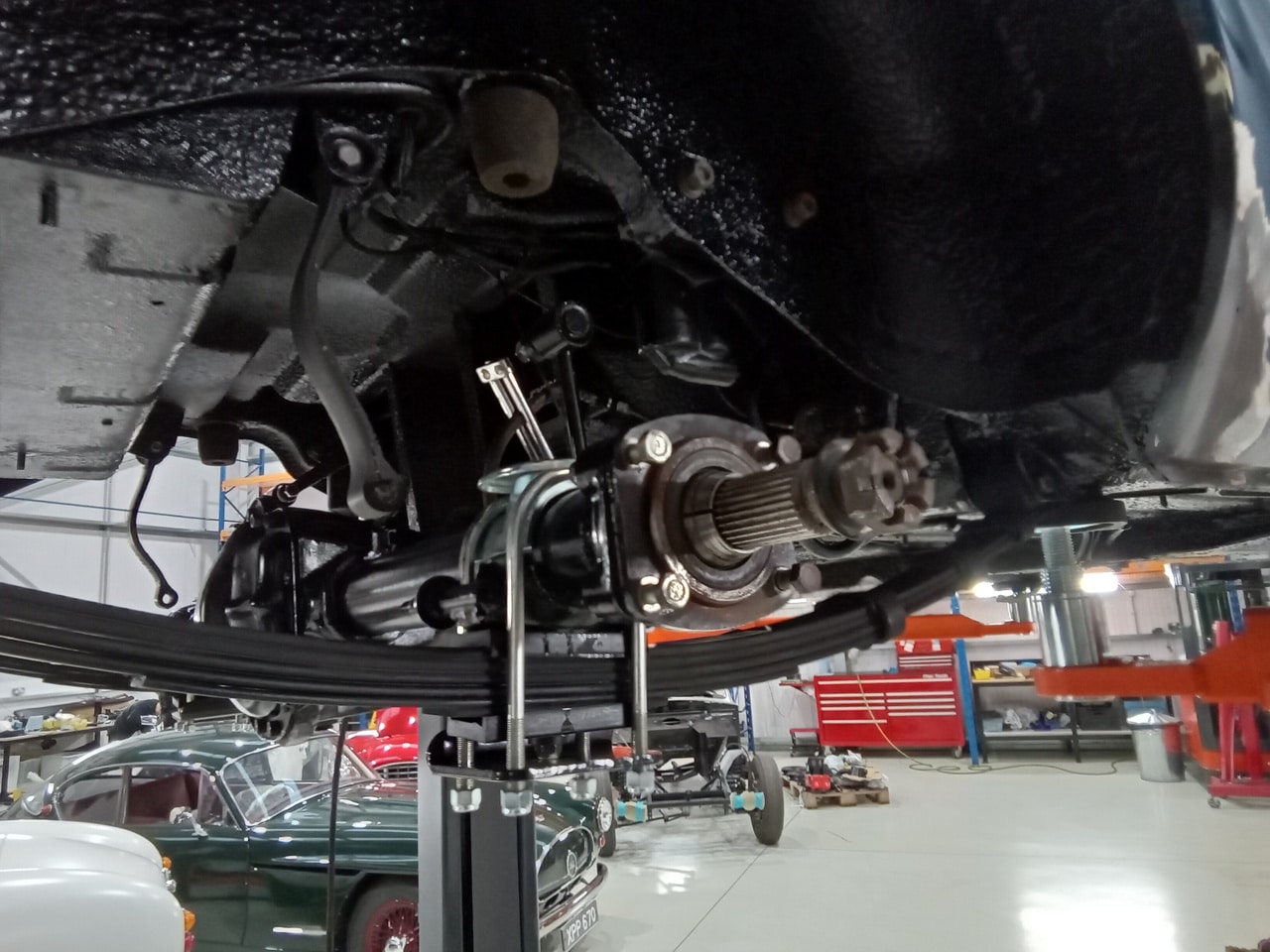 13.03.2025 1973 mg roadster blue strip down (437)