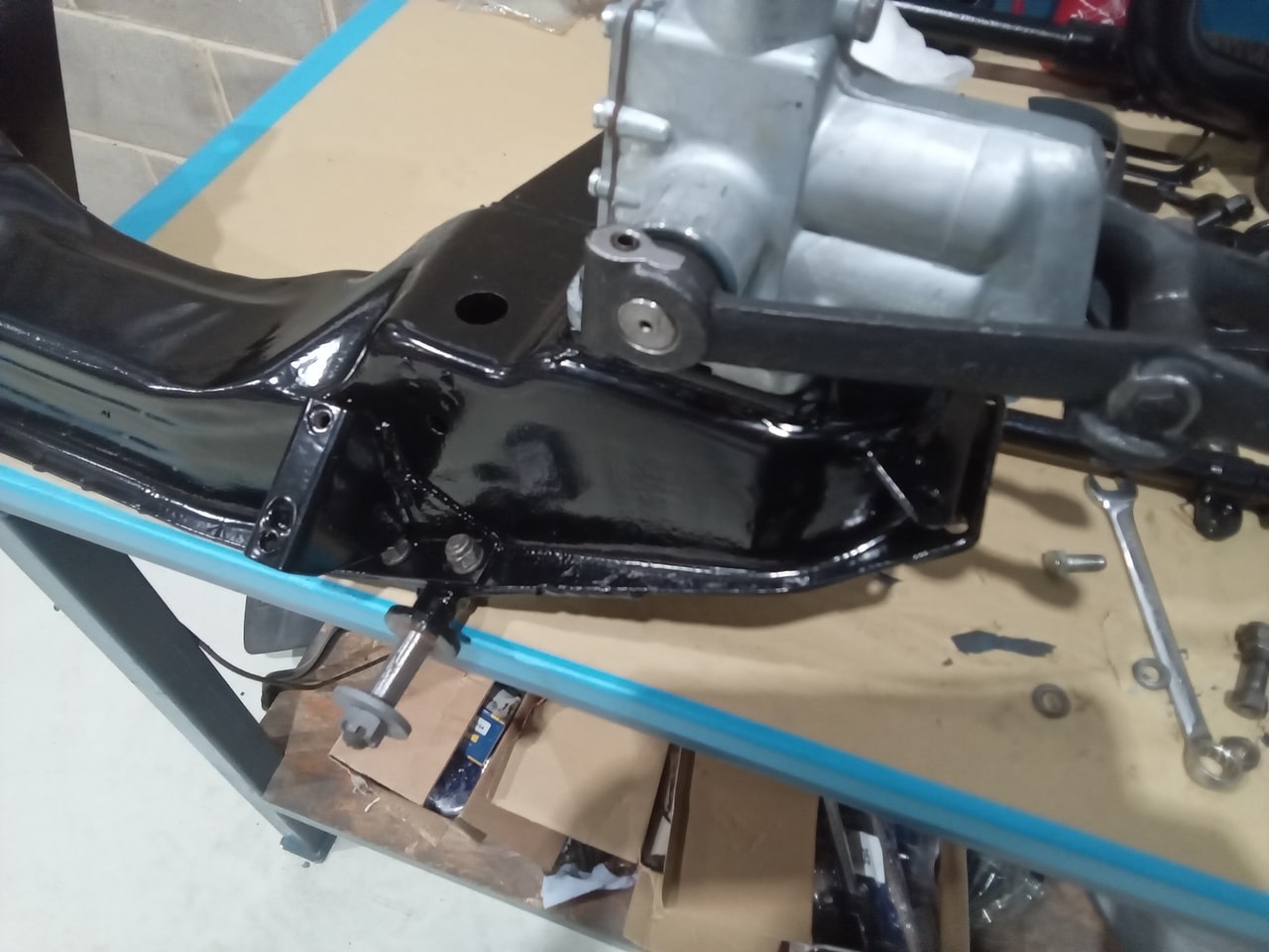 13.03.2025 1973 mg roadster blue strip down (467)