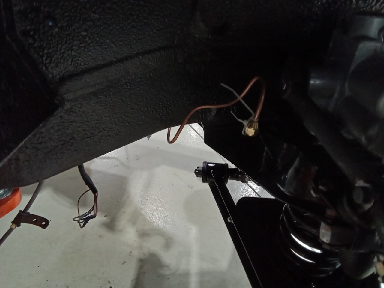 13.03.2025 1973 mg roadster blue strip down (515)
