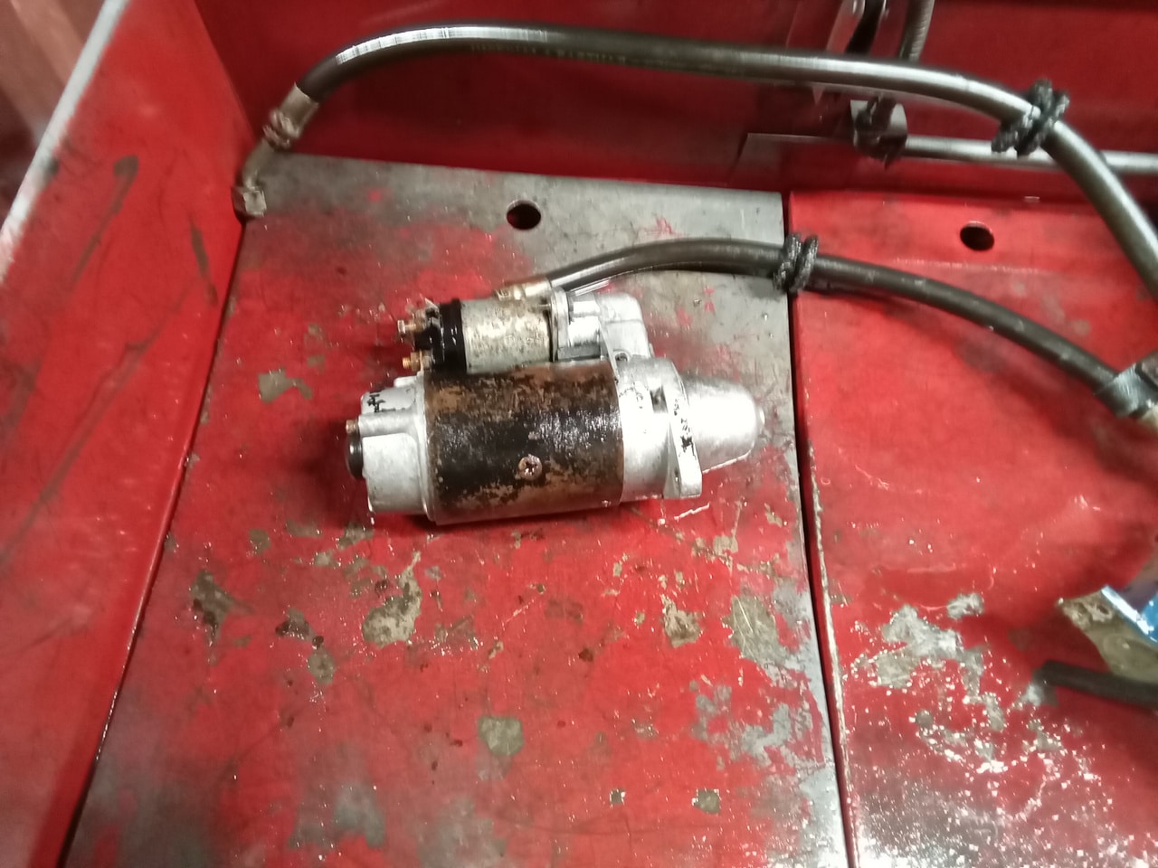13.03.2025 1973 mg roadster blue strip down (70)