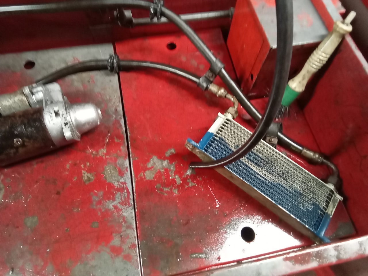 13.03.2025 1973 mg roadster blue strip down (71)