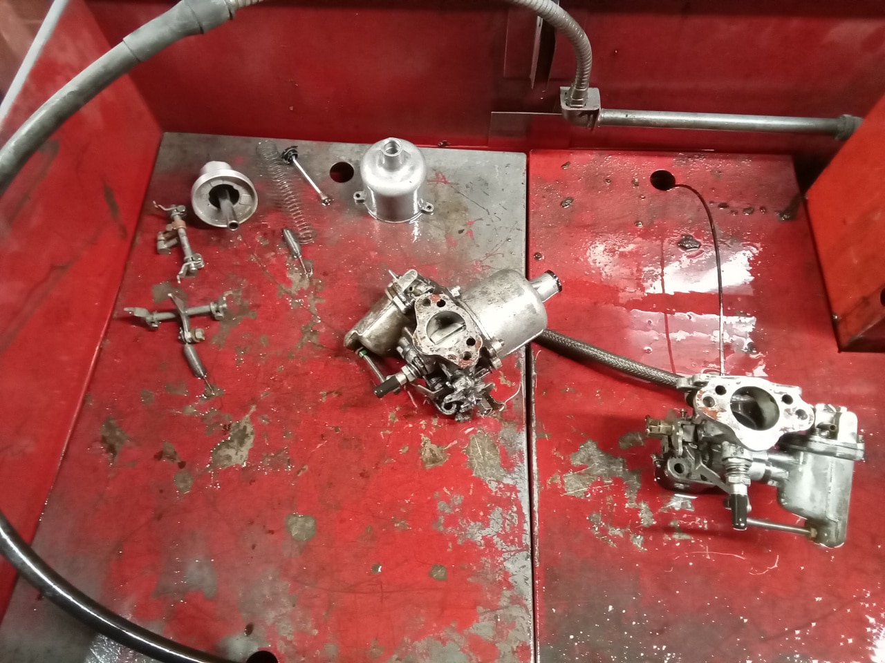 13.03.2025 1973 mg roadster blue strip down (76)