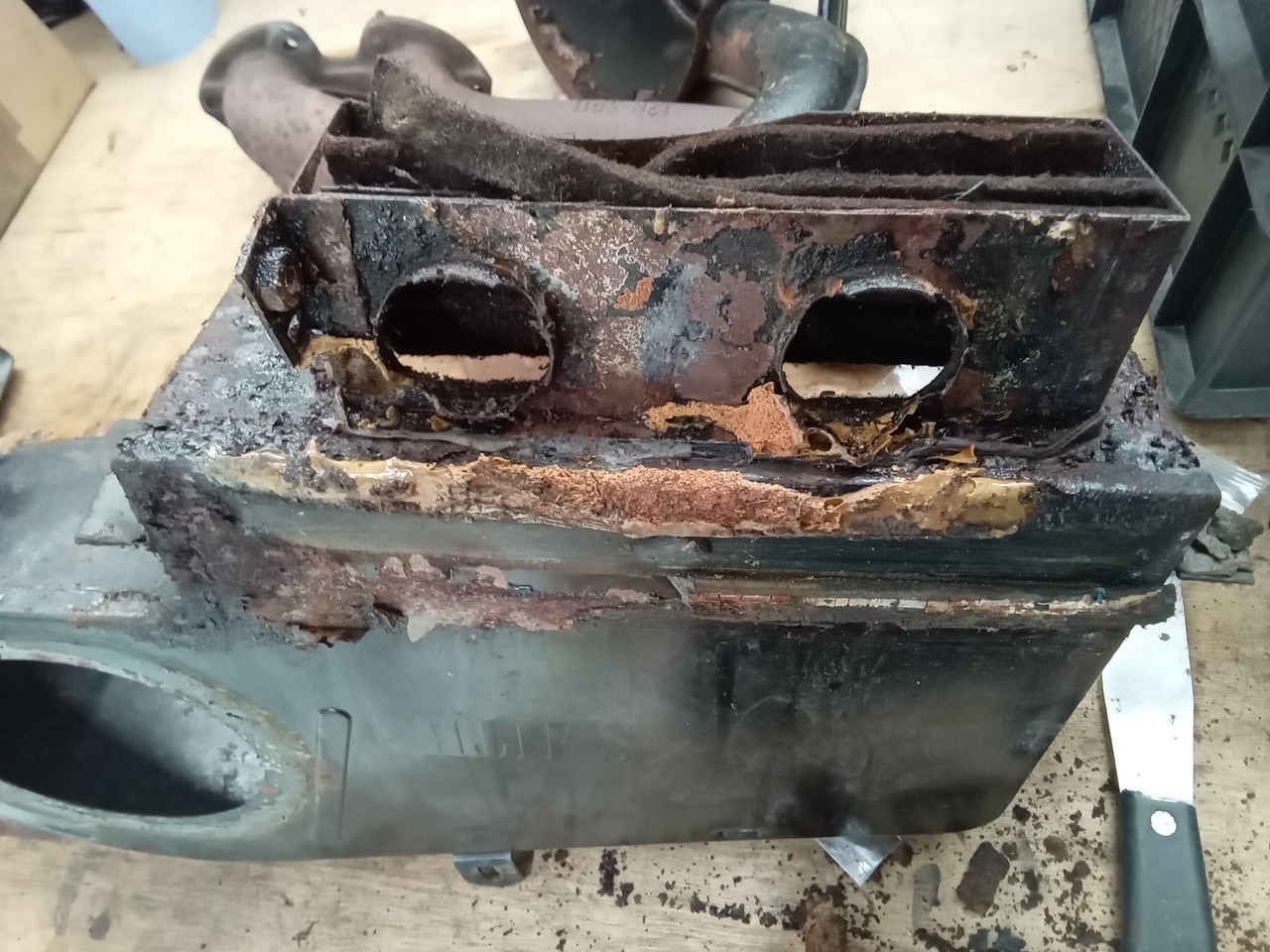 13.03.2025 1973 mg roadster blue strip down (90)