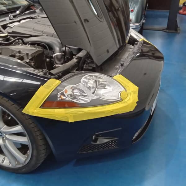 13.03.2025 2006 jaguar xkr polishing headlights (1)