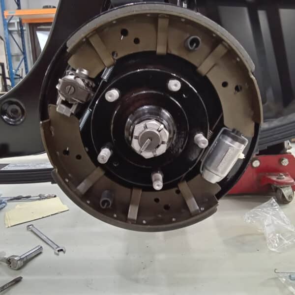 14032025 1954 jaguar xk120 chassis build up (27)