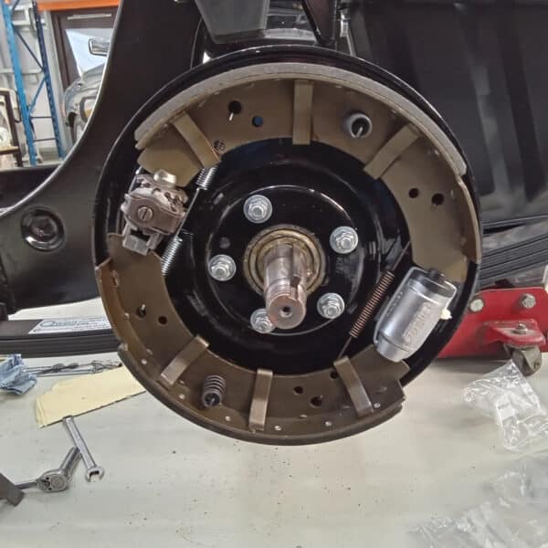 14032025 1954 jaguar xk120 chassis build up (32)