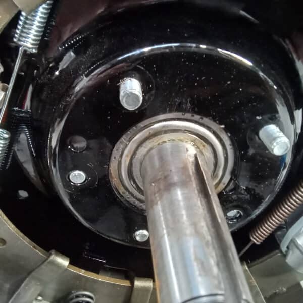 14032025 1954 jaguar xk120 chassis build up (34)