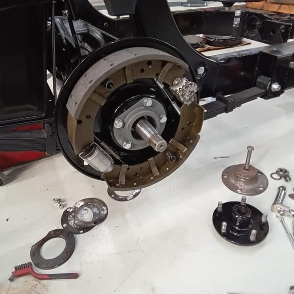 14032025 1954 jaguar xk120 chassis build up (38)