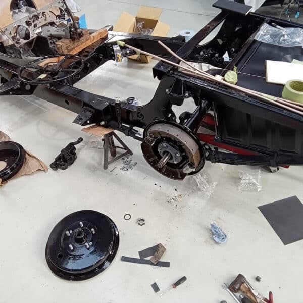 14032025 1954 jaguar xk120 chassis build up (40)