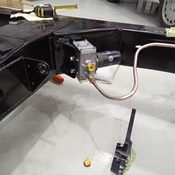 14032025 1954 jaguar xk120 chassis build up (68)