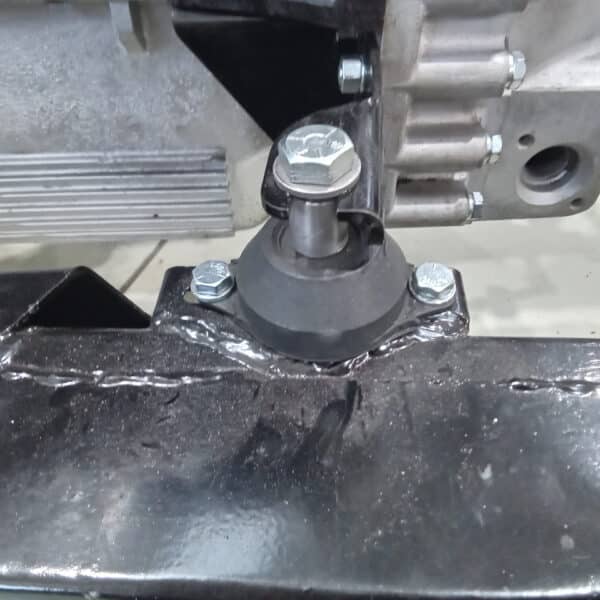 14032025 1954 jaguar xk120 chassis build up (92)