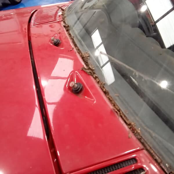 14032025 1968 mercedes 350 sl strip down (13)