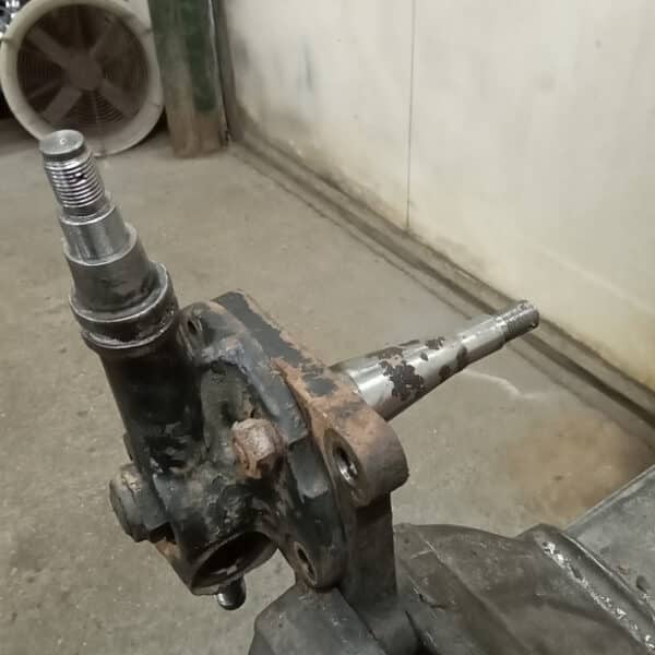14032025 1969 aston martin db6 suspension and steering hub strip (32)
