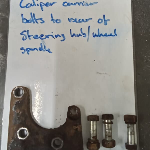 14032025 1969 aston martin db6 suspension and steering hub strip (37)