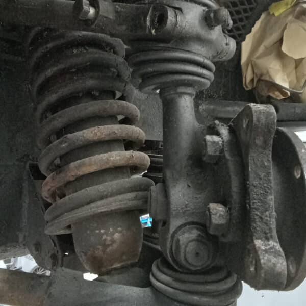 14032025 1969 aston martin db6 suspension and steering hub strip (4)