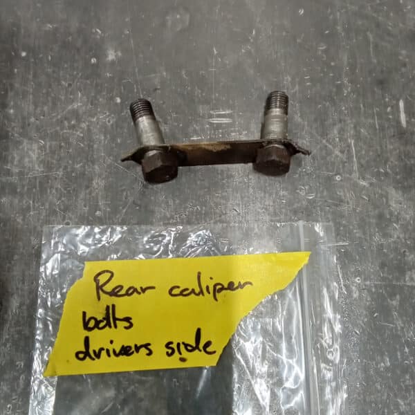 14032025 1969 aston martin db6 suspension and steering hub strip (45)