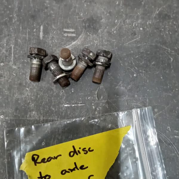 14032025 1969 aston martin db6 suspension and steering hub strip (52)