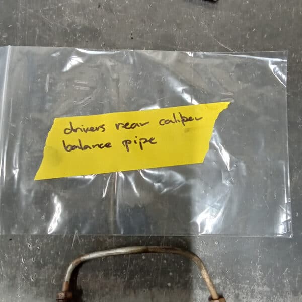 14032025 1969 aston martin db6 suspension and steering hub strip (54)