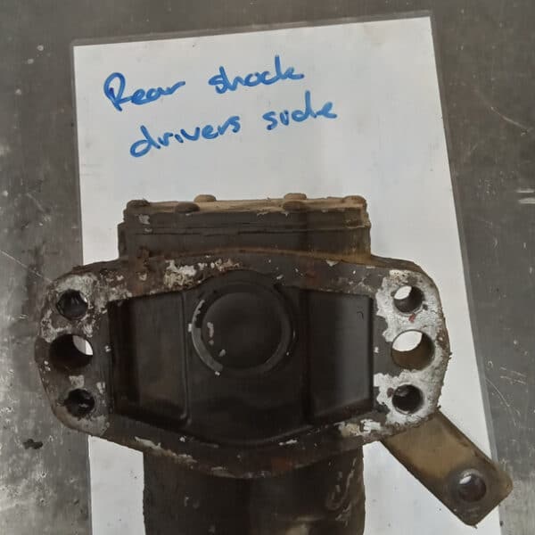14032025 1969 aston martin db6 suspension and steering hub strip (59)